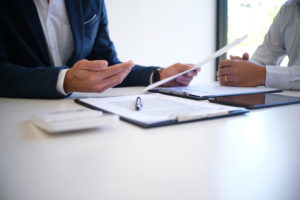 ¿Debería dar una declaración grabada a la compañía de seguros?