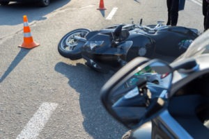 ¿Qué daños puedo reclamar por un accidente de motocicleta?
