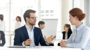 ¿Cuánto es el acuerdo promedio por responsabilidad de locales?