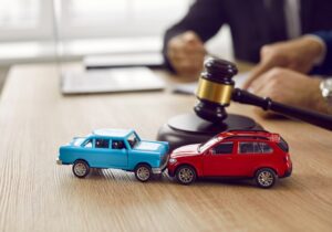 ¿Cómo puedo encontrar al mejor abogado de accidentes de coche en Smyrna para mi caso?